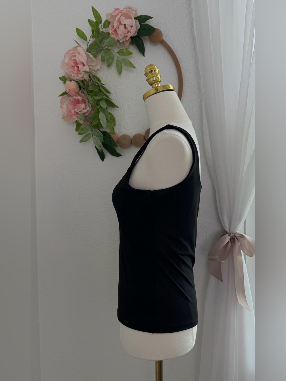 NEW Blackmilk Matte Black Reversible Tank Top Scoop / Square Neck Size M - Picture 4 of 8